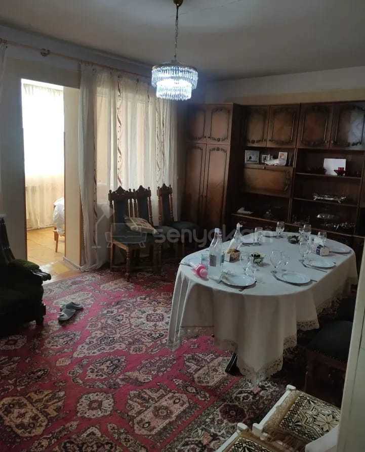 3 Սենյականոց Բնակարան, 86քմ, 9/9 հարկ, Նորմալ Վիճակում