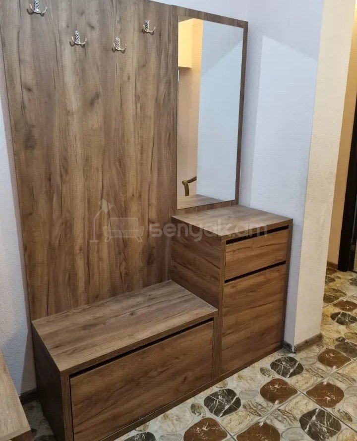 3 Սենյականոց Բնակարան, 80քմ, 2/9 հարկ, Նորմալ Վիճակում, Կահավորված, Արևկող