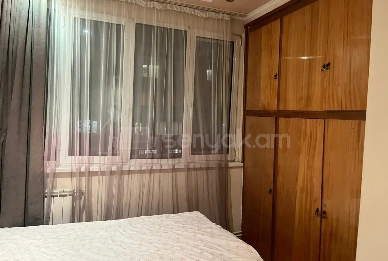 3 Սենյականոց Բնակարան Քարե Շենքում, 76քմ, 4/5 հարկ, Կոսմետիկ Վերանորոգված, Կահավորված, Արևկող