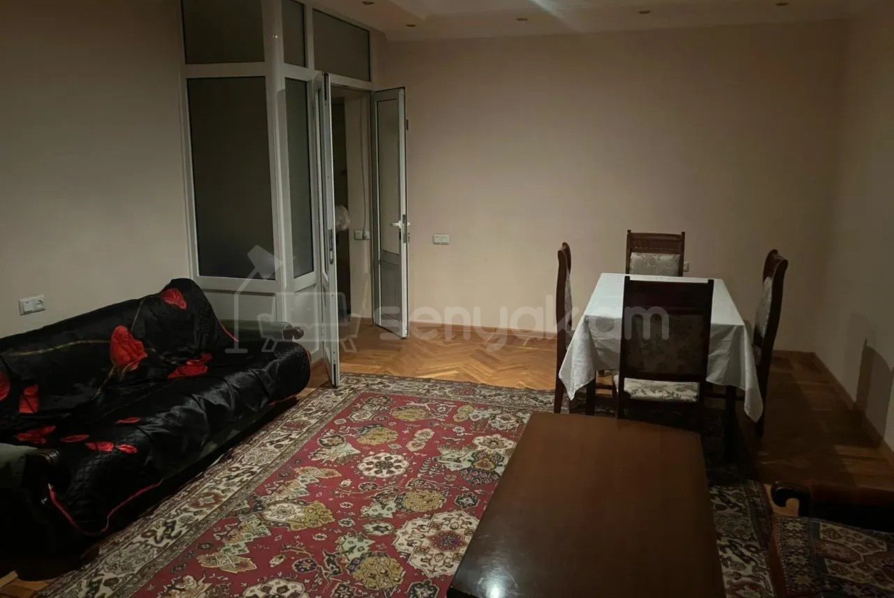 3 Սենյականոց Բնակարան Քարե Շենքում, 76քմ, 4/5 հարկ, Կոսմետիկ Վերանորոգված, Կահավորված, Արևկող