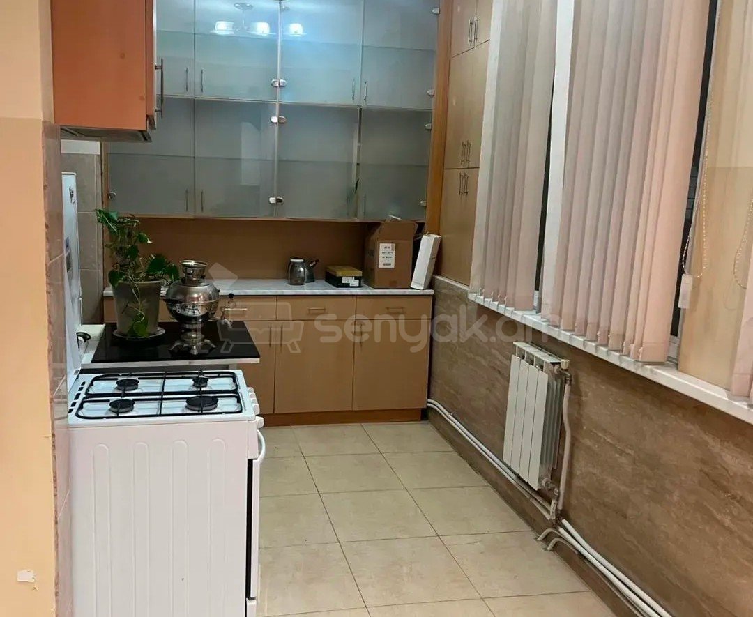 3 Սենյականոց Բնակարան Քարե Շենքում, 76քմ, 4/5 հարկ, Կոսմետիկ Վերանորոգված, Կահավորված, Արևկող