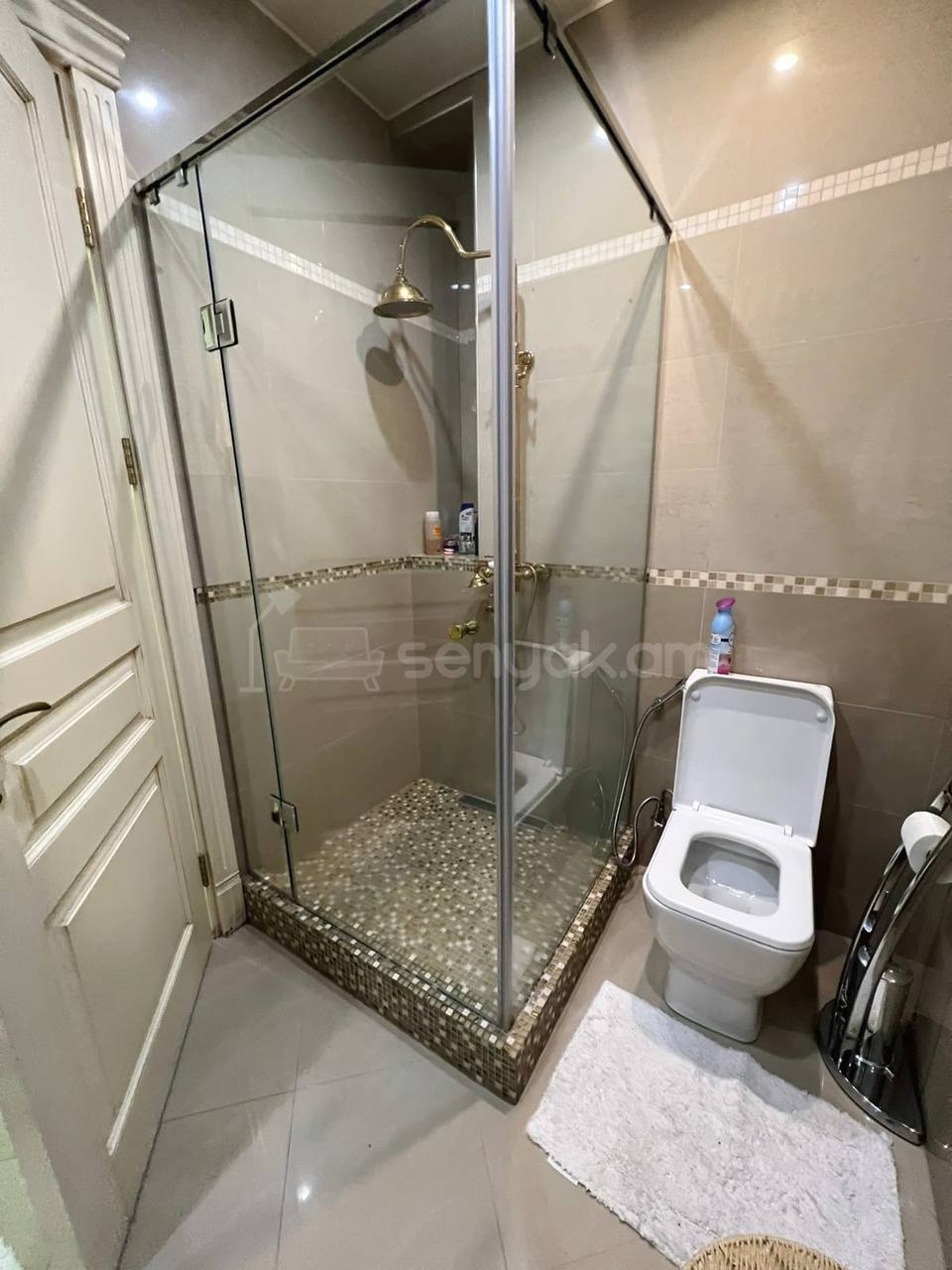 2 Սենյականոց Բնակարան Նորակառույցում, 93քմ, 18/24 հարկ, Դիզայներական Վերանորոգված