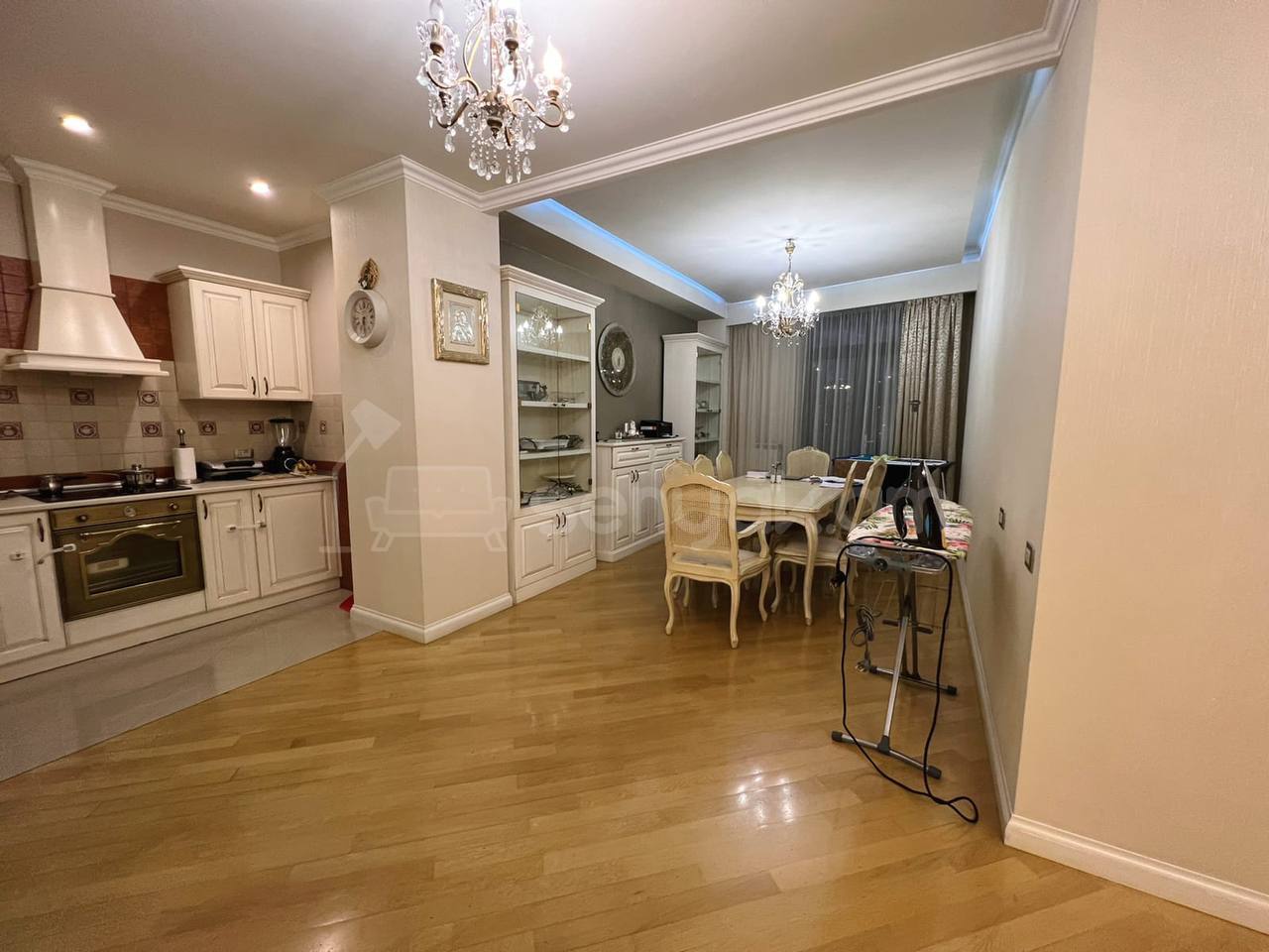 2 Սենյականոց Բնակարան Նորակառույցում, 93քմ, 18/24 հարկ, Դիզայներական Վերանորոգված