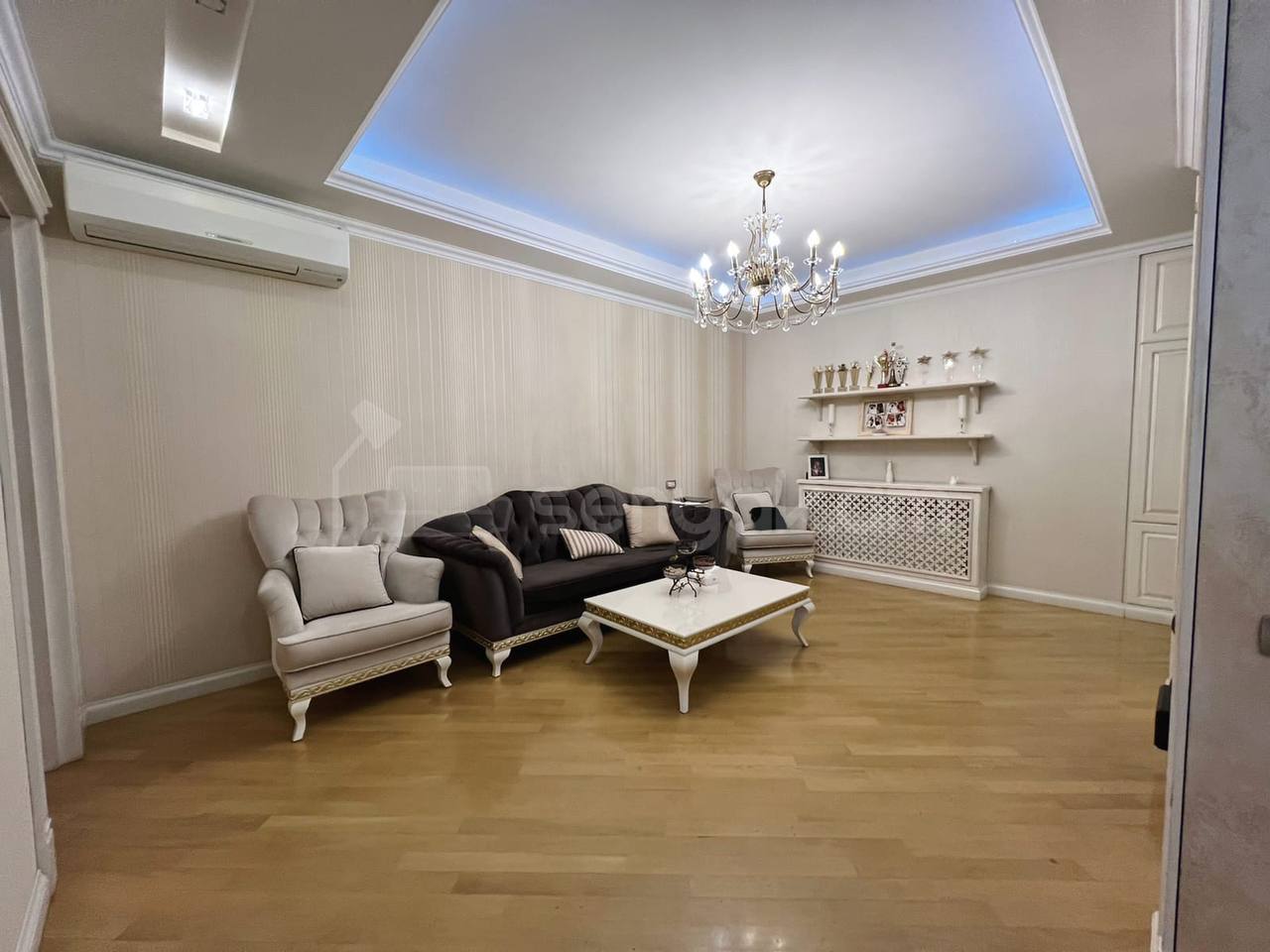 2 Սենյականոց Բնակարան Նորակառույցում, 93քմ, 18/24 հարկ, Դիզայներական Վերանորոգված