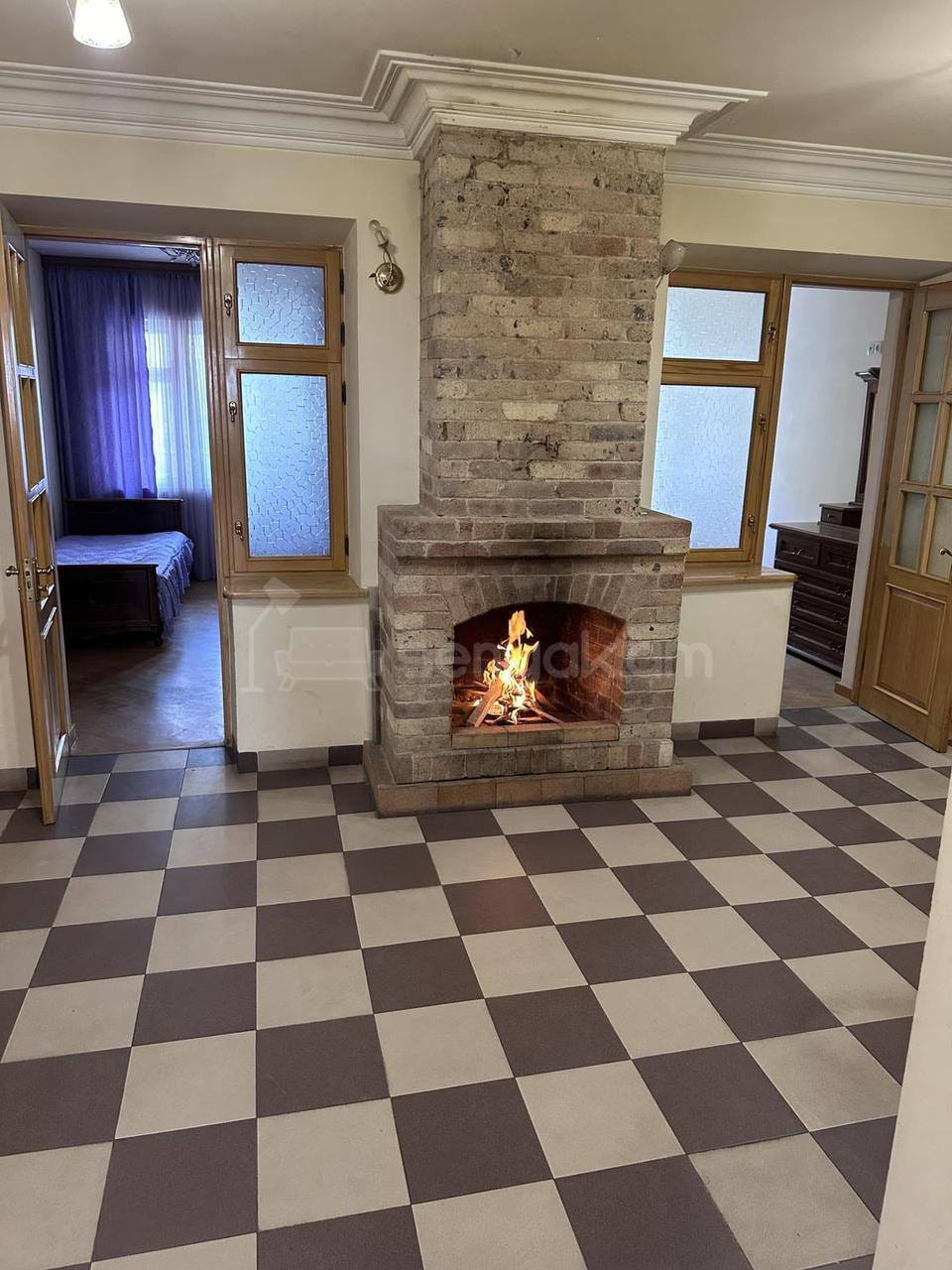 4 Սենյականոց Բնակարան, 113քմ, 5/5 հարկ, Պետական Վիճակում