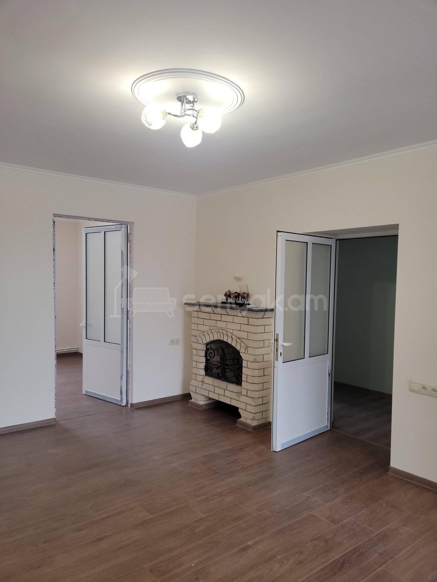 2 Սենյականոց Սեփական Տուն, 60քմ, Կապիտալ Վերանորոգված, Կահավորված