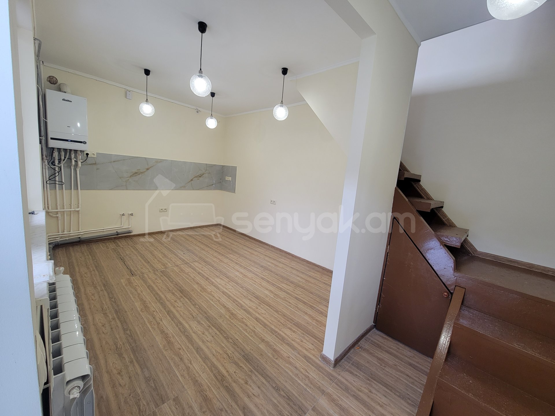 3 Սենյականոց Սեփական Տուն, 40քմ, Կապիտալ Վերանորոգված, Կահավորված