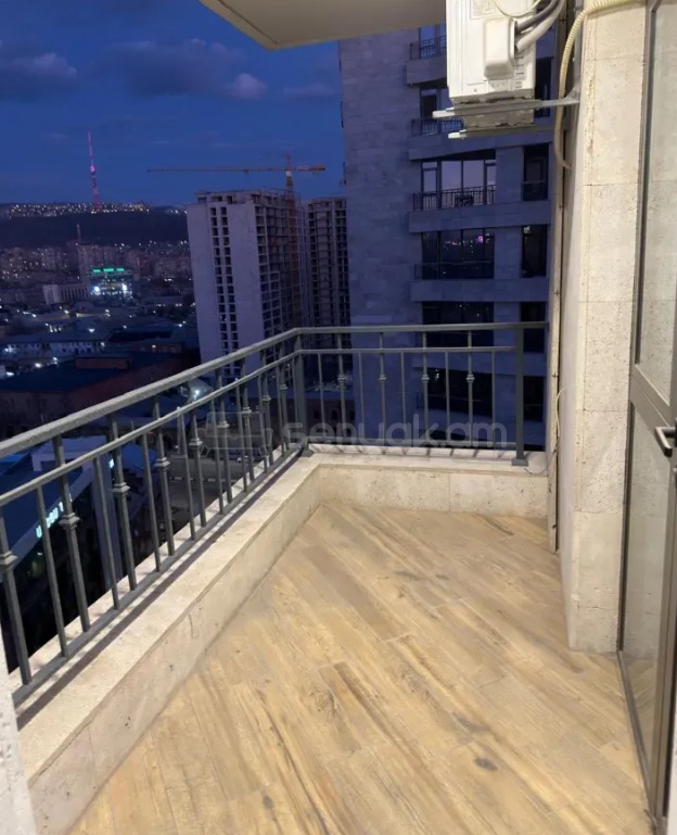 2 Սենյականոց Բնակարան Նորակառույցում, 52քմ, 17/19 հարկ, Դիզայներական Վերանորոգված, Կահավորված, Արևկող