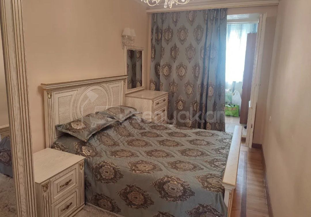 3 Սենյականոց Բնակարան, 58քմ, 3/5 հարկ, Նորմալ Վիճակում, Կահավորված, Արևկող