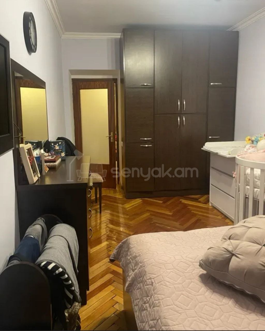 2 Սենյականոց Բնակարան Քարե Շենքում, 72քմ, 3/4 հարկ, Նորմալ Վիճակում, Կահավորված, Արևկող