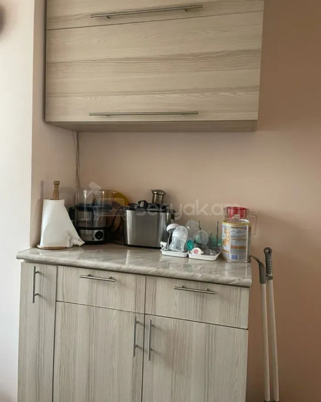 2 Սենյականոց Բնակարան Քարե Շենքում, 72քմ, 3/4 հարկ, Նորմալ Վիճակում, Կահավորված, Արևկող