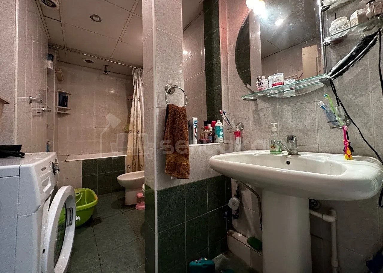 2 Սենյականոց Բնակարան, 63քմ, 2/9 հարկ, Նորմալ Վիճակում