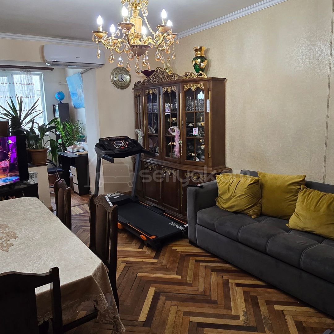 4 Սենյականոց Բնակարան Քարե Շենքում, 75քմ, 4/5 հարկ, Կոսմետիկ Վերանորոգված