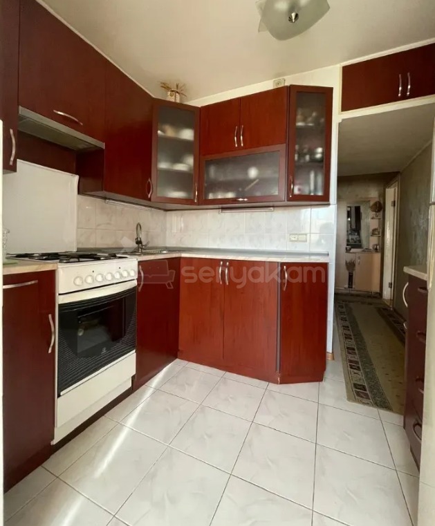 3 Սենյականոց Բնակարան Քարե Շենքում, 60քմ, 4/4 հարկ, Կապիտալ Վերանորոգված