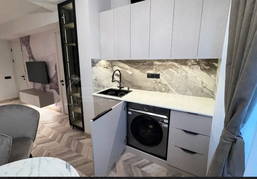 2 Սենյականոց Բնակարան, 42քմ, 3/8 հարկ, Դիզայներական Վերանորոգված