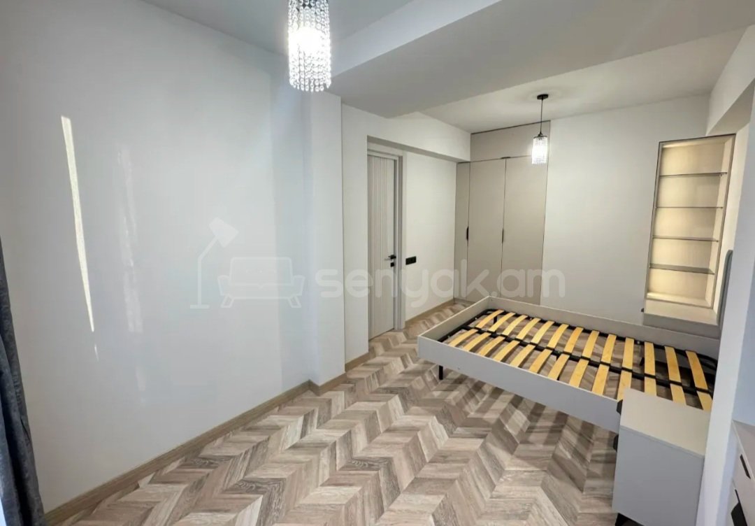 2 Սենյականոց Բնակարան, 42քմ, 3/8 հարկ, Դիզայներական Վերանորոգված