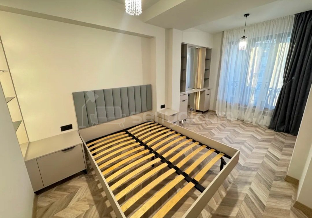 2 Սենյականոց Բնակարան, 42քմ, 3/8 հարկ, Դիզայներական Վերանորոգված