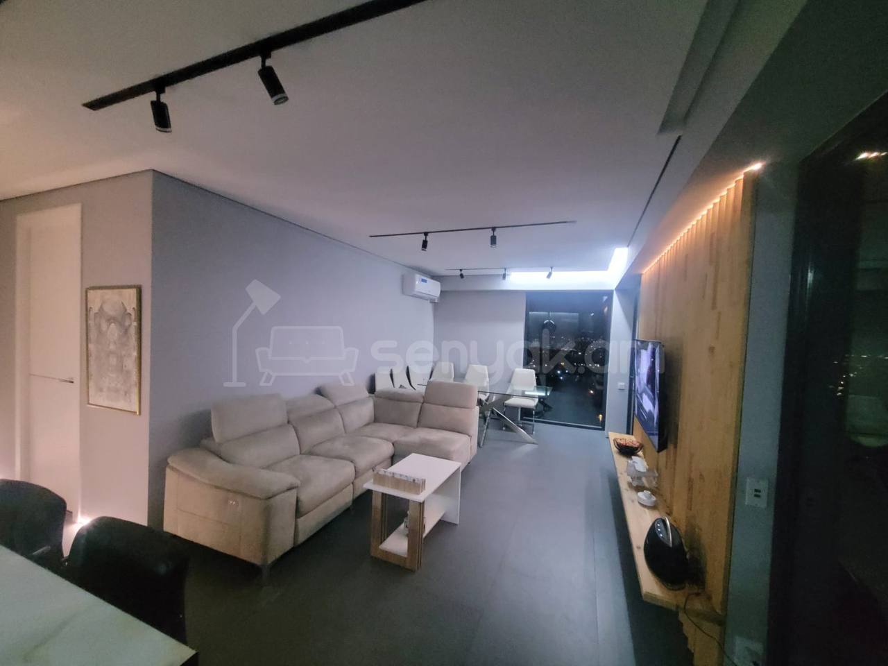 3 Սենյականոց Բնակարան Նորակառույցում, 95քմ, 11/14 հարկ, Դիզայներական Վերանորոգված