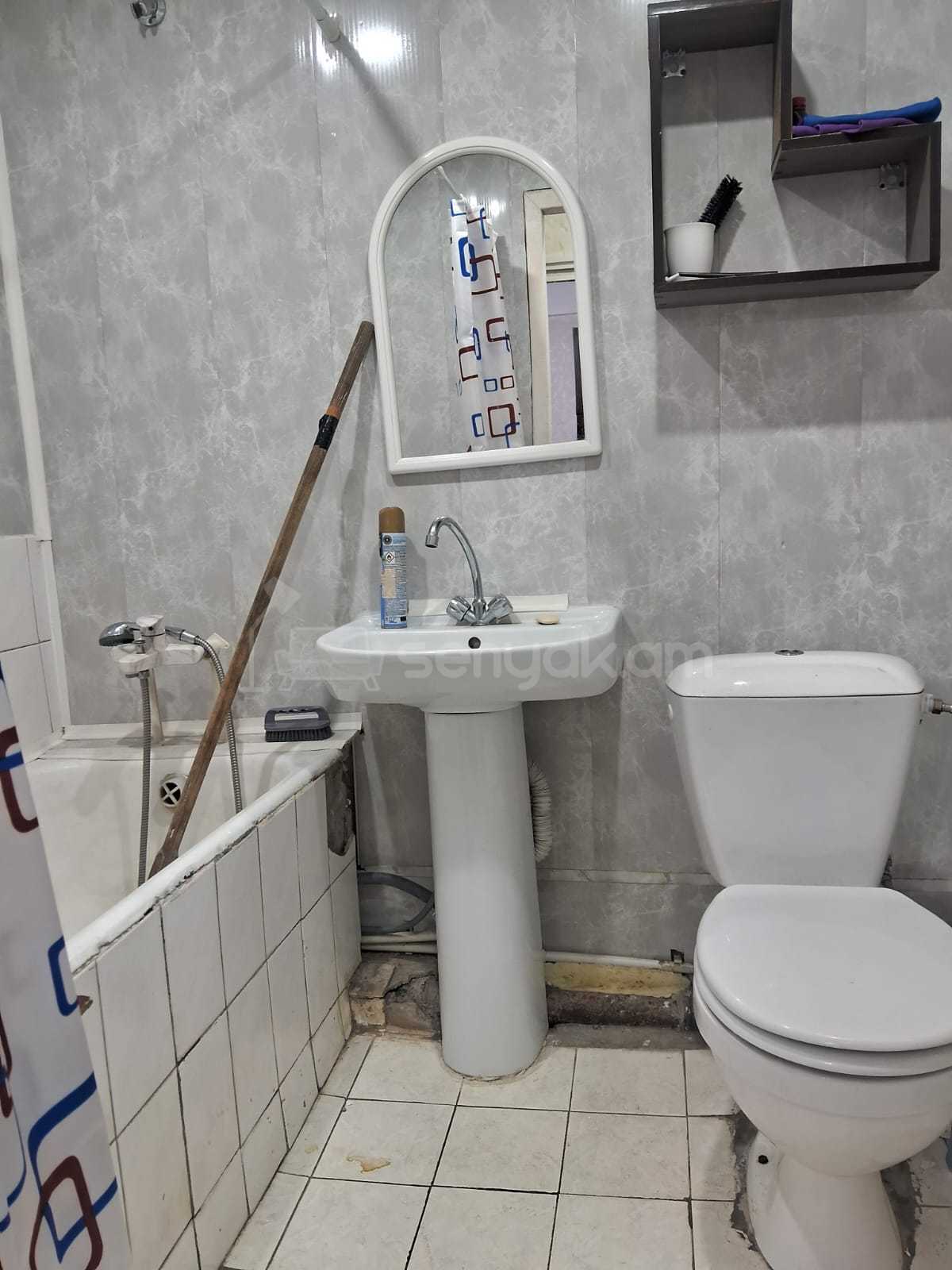 1 Սենյականոց Բնակարան, 40քմ, 9/9 հարկ, Նորմալ Վիճակում