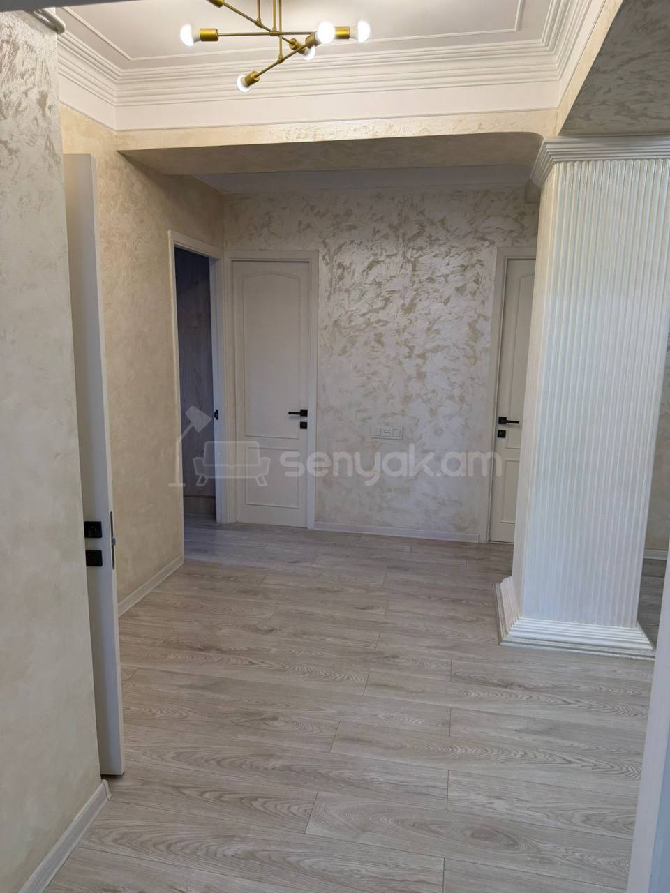 3 Սենյականոց Բնակարան, 82քմ, 6/14 հարկ, Նորմալ Վիճակում