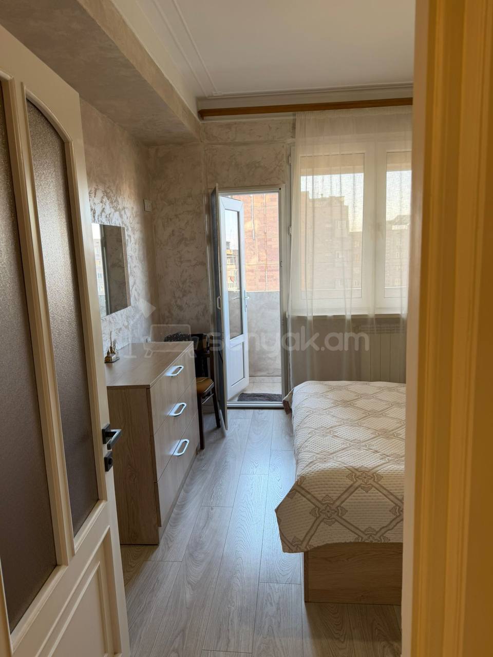 3 Սենյականոց Բնակարան, 82քմ, 6/14 հարկ, Նորմալ Վիճակում