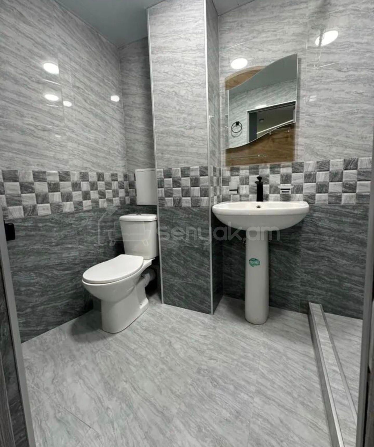 2 Սենյականոց Բնակարան, 45քմ, 12/12 հարկ, Դիզայներական Վերանորոգված