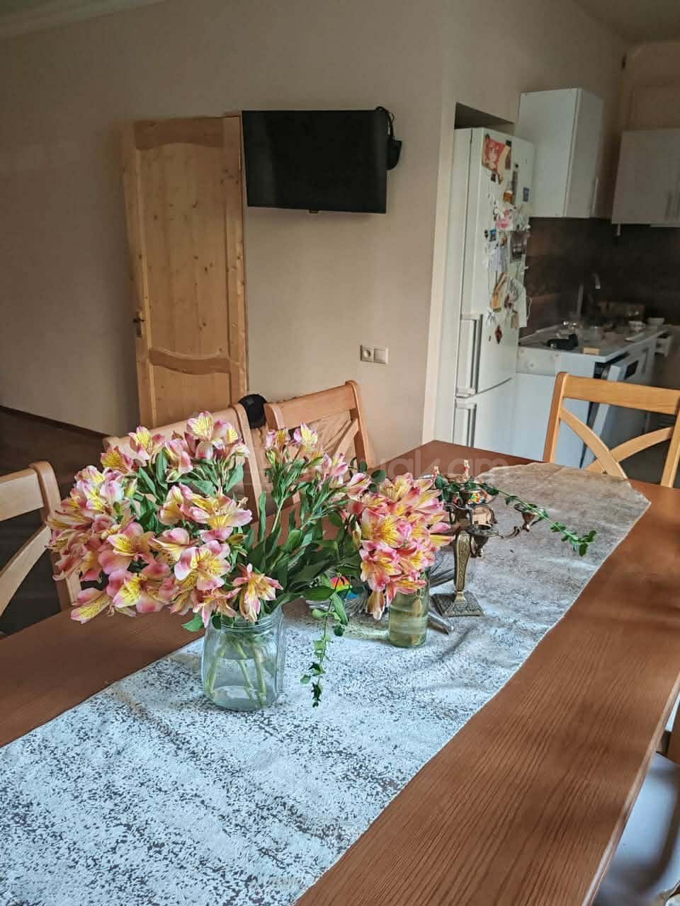 4 Սենյականոց Բնակարան Քարե Շենքում, 109քմ, 1/5 հարկ, Կապիտալ Վերանորոգված