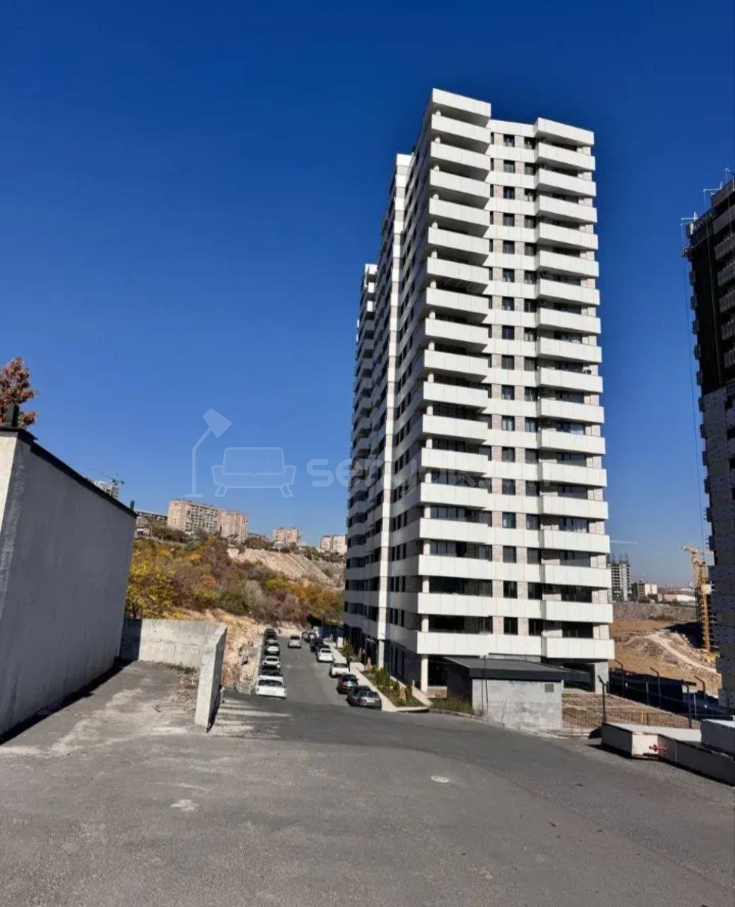 4 Սենյականոց Բնակարան Նորակառույցում, 98քմ, 9/18 հարկ, Զրոյական Վիճակում