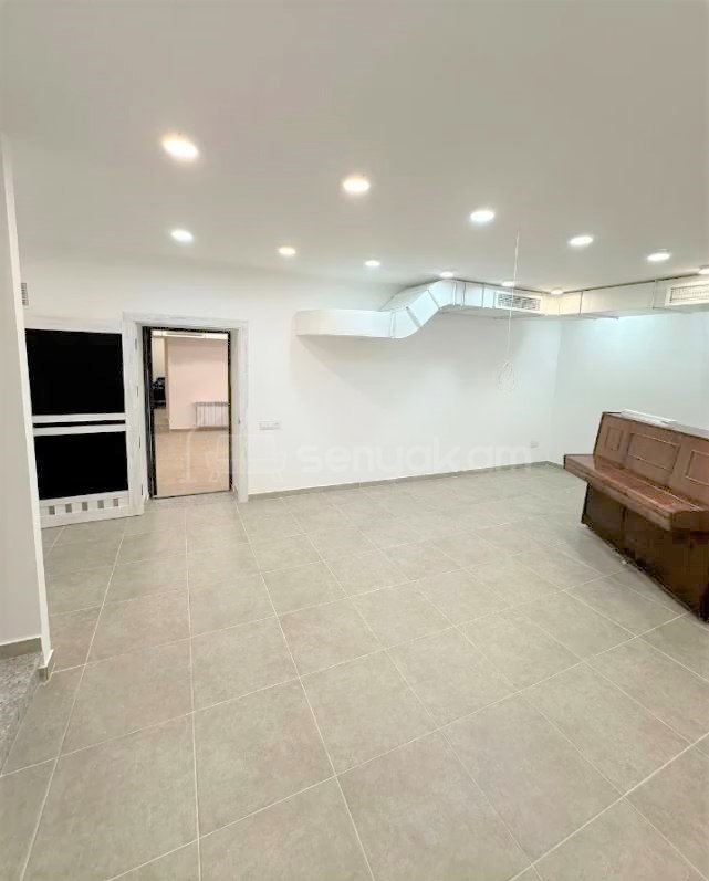 Կոմերցիոն Տարածք, 200քմ, Կապիտալ Վերանորոգված