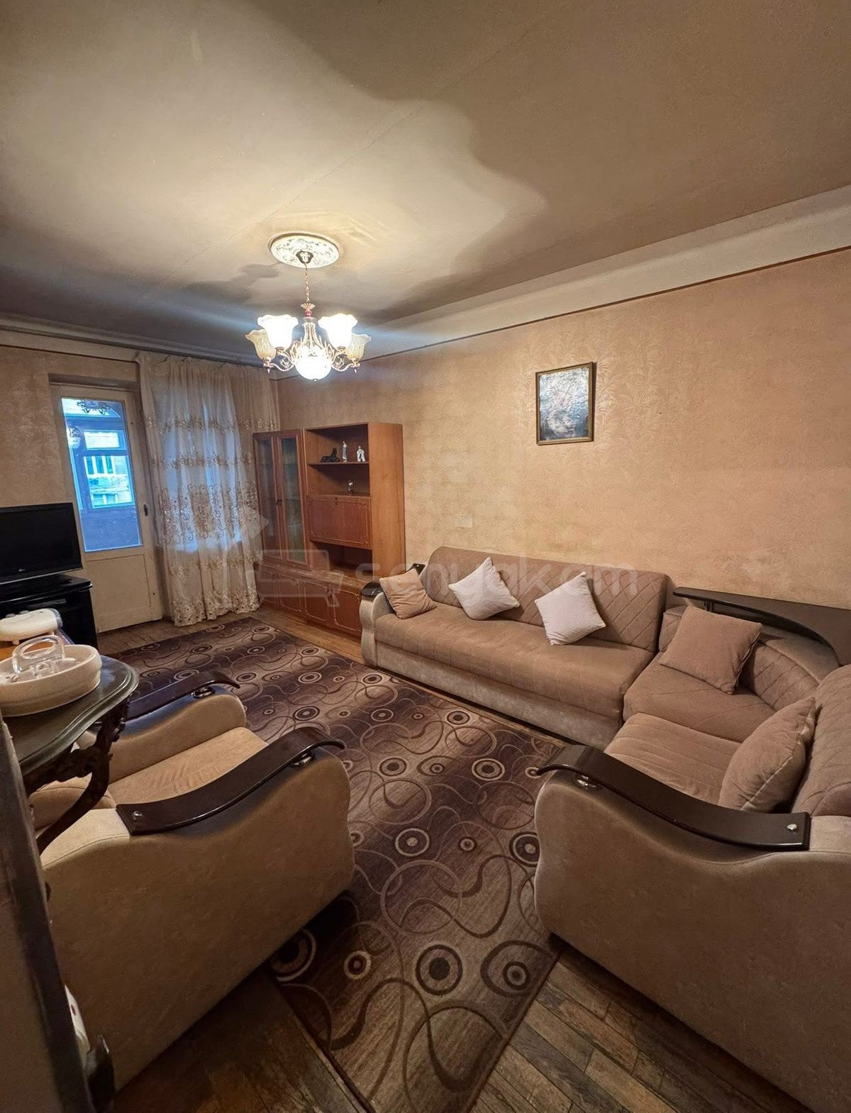 2 Սենյականոց Բնակարան Քարե Շենքում, 52քմ, 5/5 հարկ, Նորմալ Վիճակում