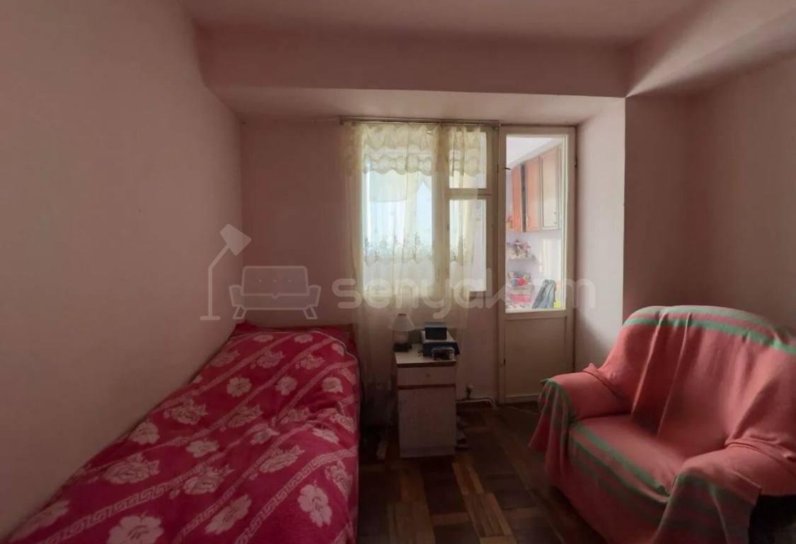 3 Սենյականոց Բնակարան, 91քմ, 4/14 հարկ, Նորմալ Վիճակում