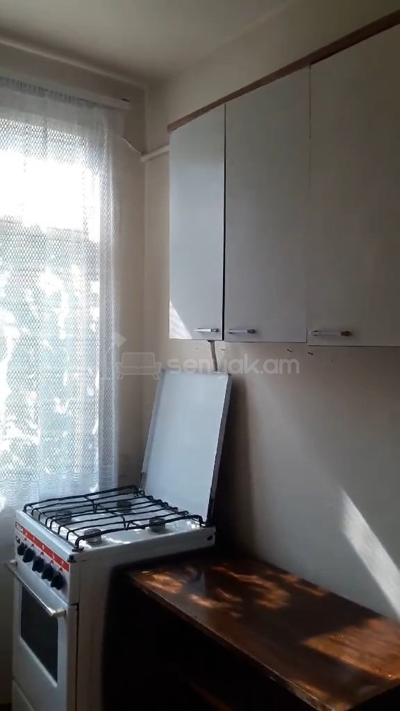 1 Սենյականոց Սեփական Տուն, 20քմ, Նորմալ Վիճակում, Մասամբ Կահավորված