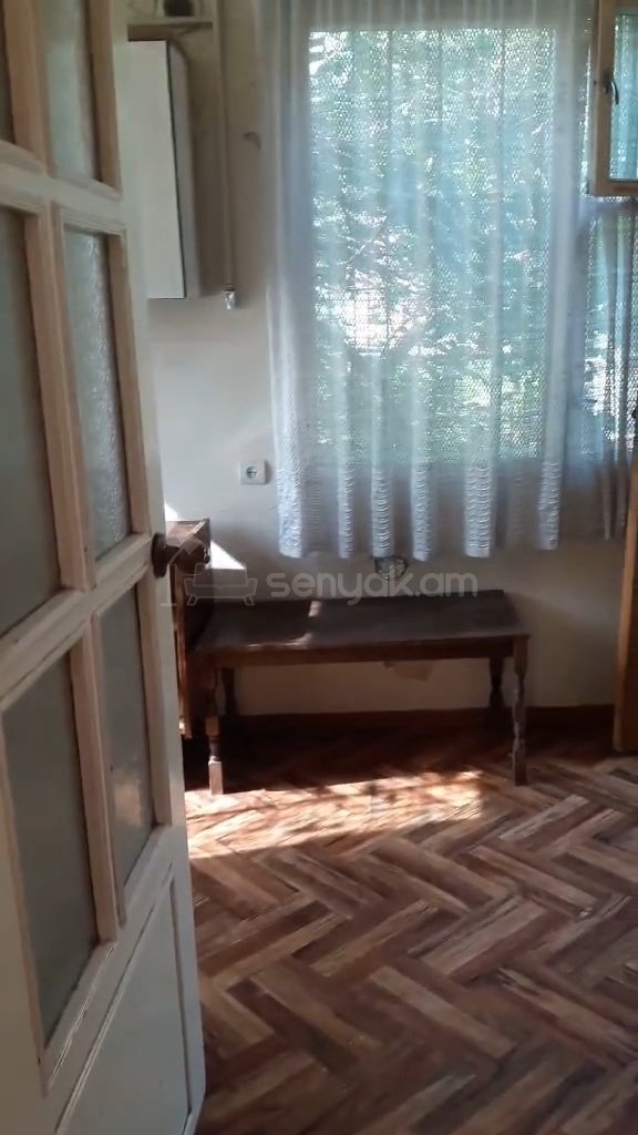 1 Սենյականոց Սեփական Տուն, 20քմ, Նորմալ Վիճակում, Մասամբ Կահավորված