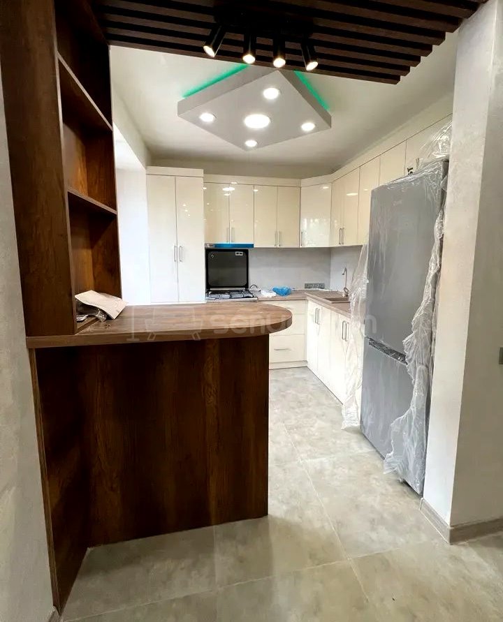 2 Սենյականոց Բնակարան Քարե Շենքում, 50քմ, 1/5 հարկ, Կապիտալ Վերանորոգված