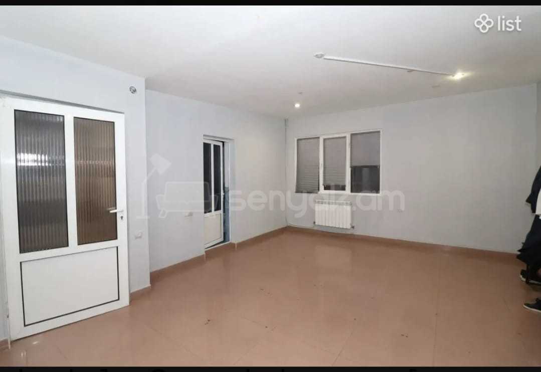 Օֆիսային Տարածք, 240քմ