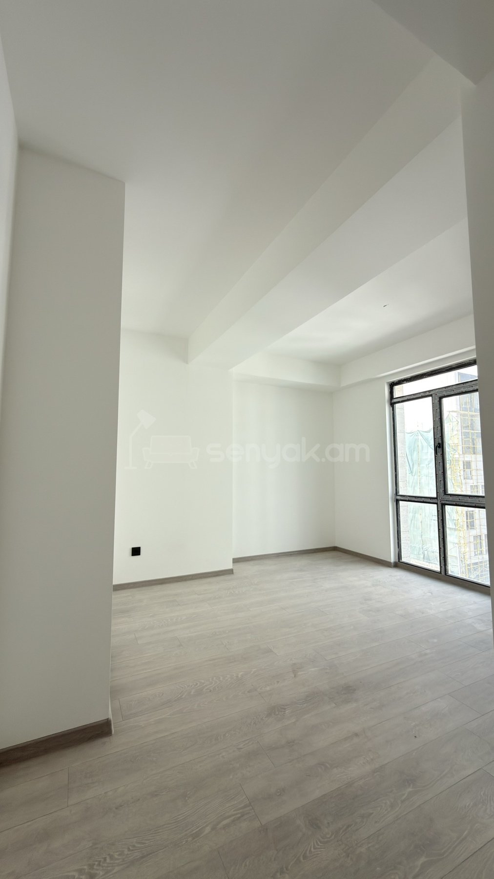 4 Սենյականոց Բնակարան Նորակառույցում, 140քմ, 6/7 հարկ, Կապիտալ Վերանորոգված