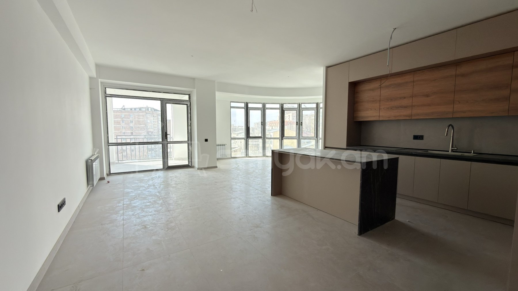 4 Սենյականոց Բնակարան Նորակառույցում, 140քմ, 6/7 հարկ, Կապիտալ Վերանորոգված