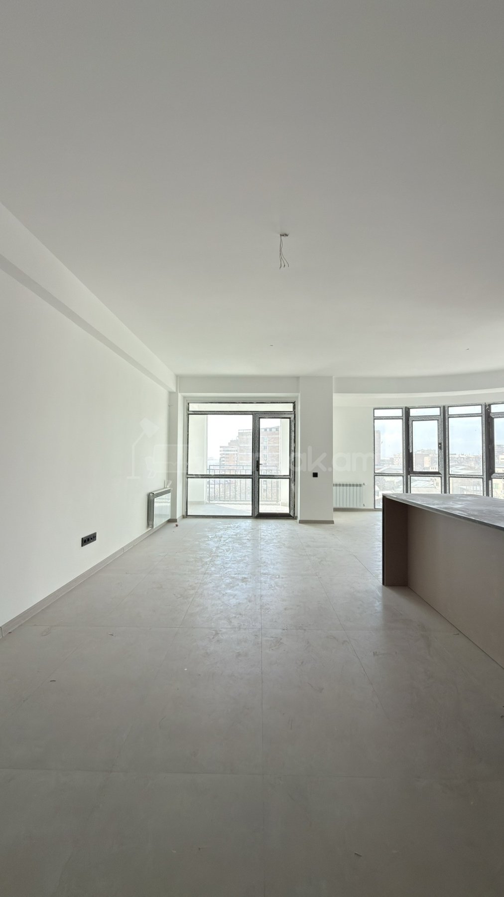 4 Սենյականոց Բնակարան Նորակառույցում, 140քմ, 6/7 հարկ, Կապիտալ Վերանորոգված