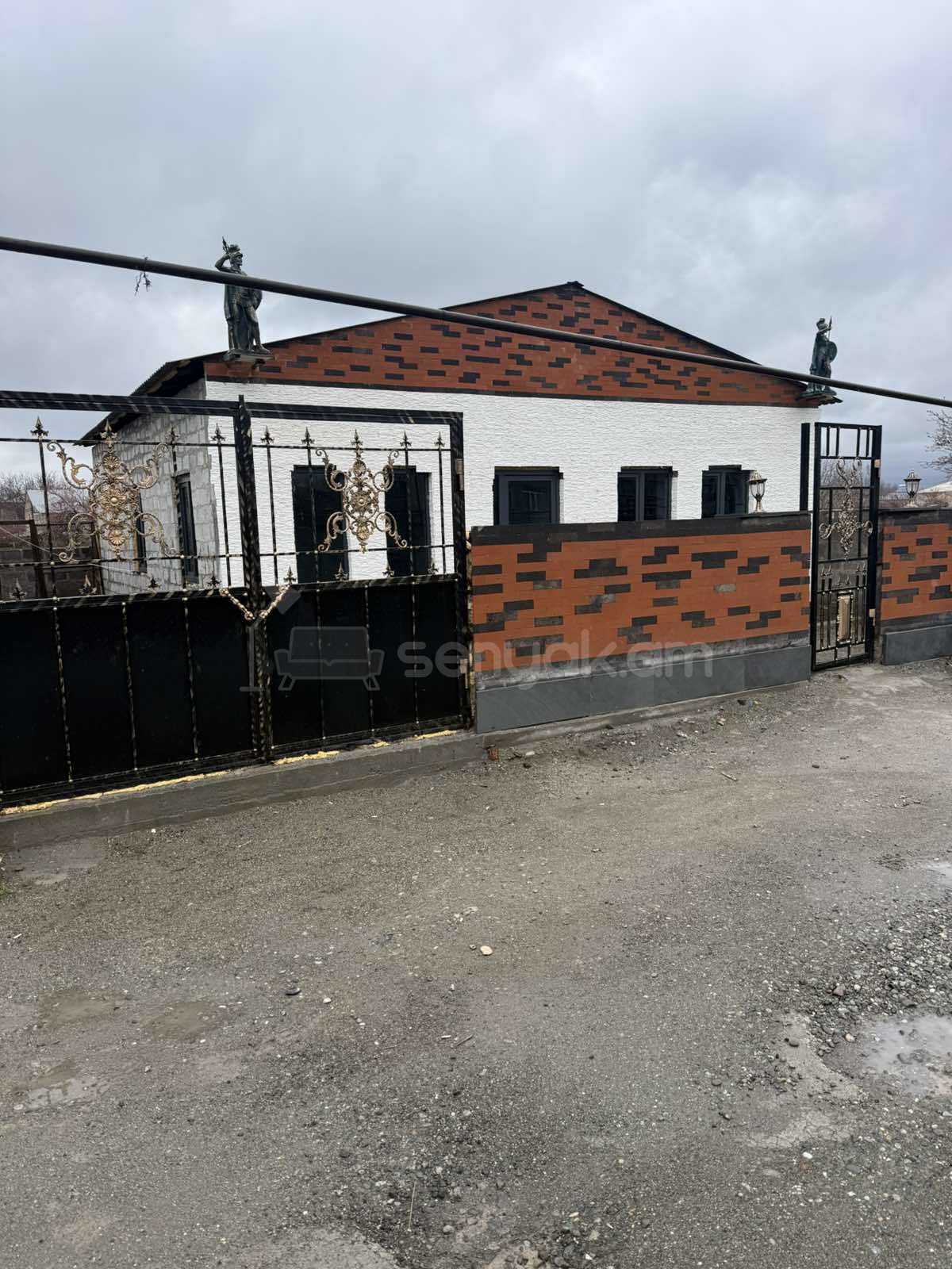 4 Սենյականոց Սեփական Տուն, 100քմ, Կապիտալ Վերանորոգված