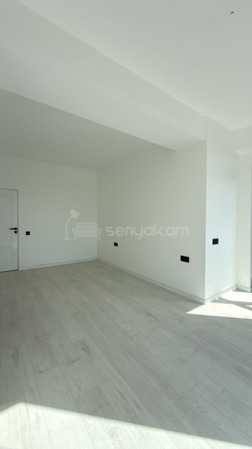 3 Սենյականոց Բնակարան Նորակառույցում, 117քմ, 6/7 հարկ, Կապիտալ Վերանորոգված