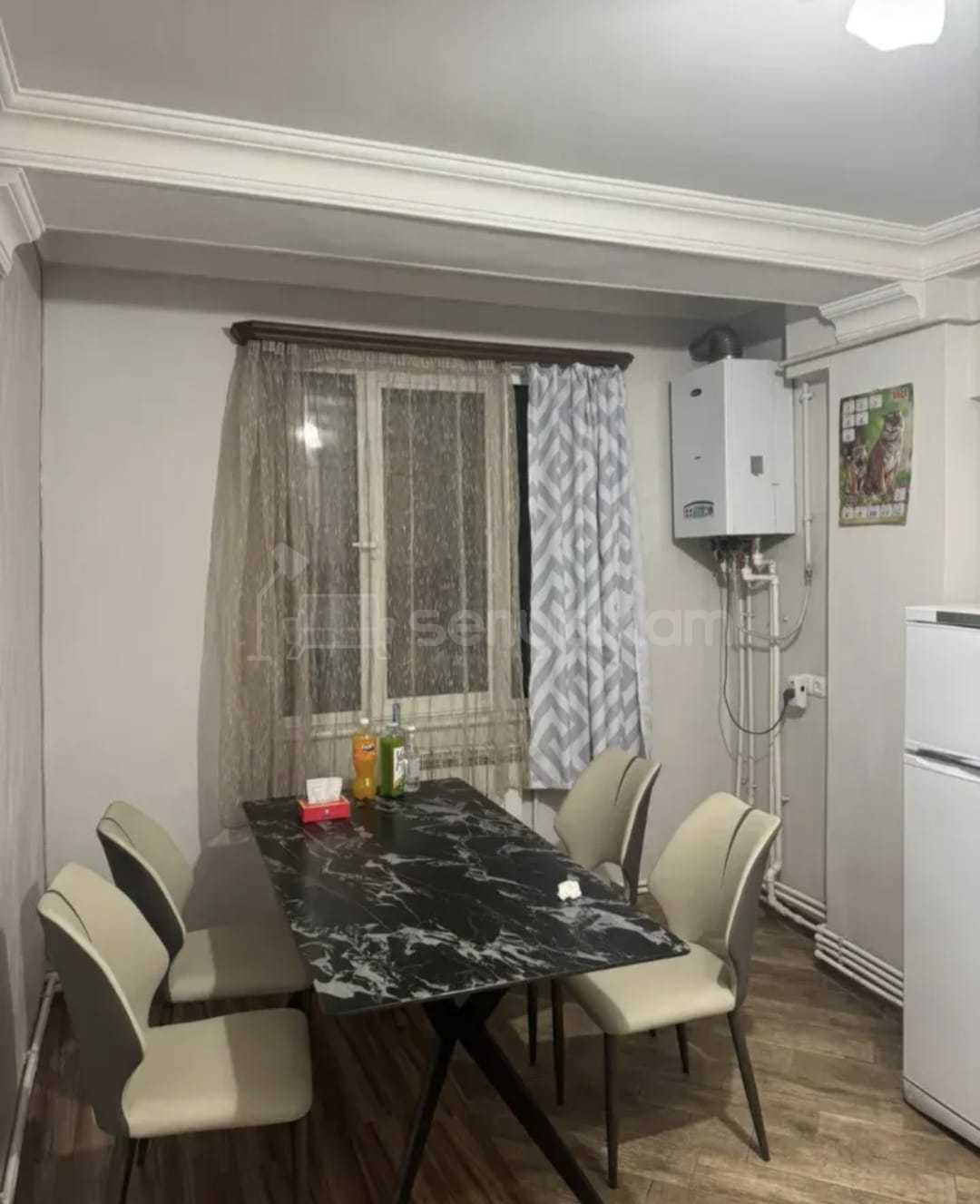 2 Սենյականոց Բնակարան, 40քմ, 2/9 հարկ, Նորմալ Վիճակում, Կահավորված, Արևկող