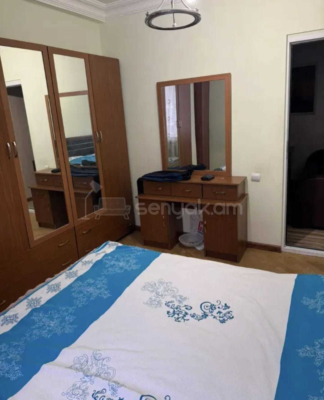 2 Սենյականոց Բնակարան, 40քմ, 2/9 հարկ, Նորմալ Վիճակում, Կահավորված, Արևկող