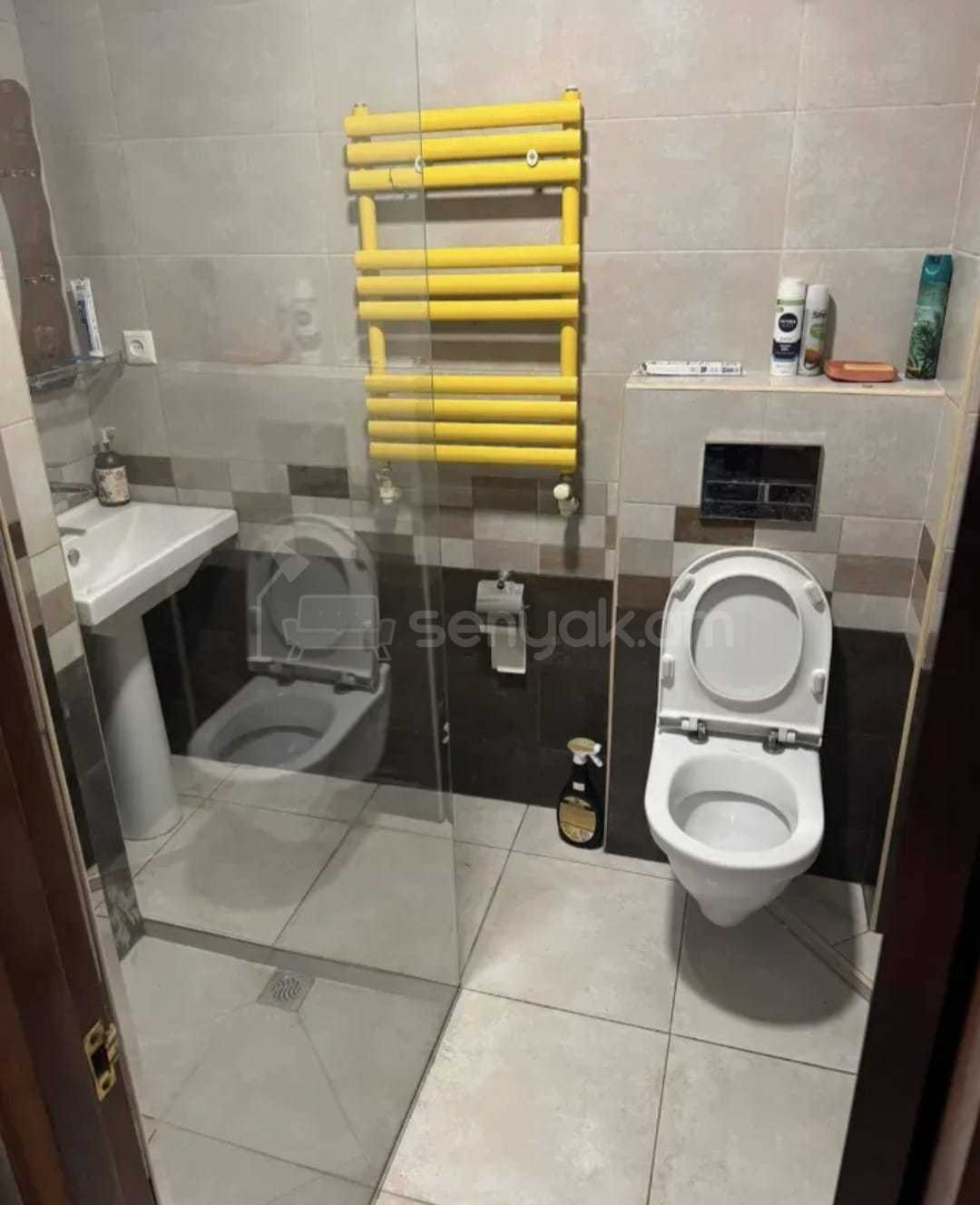 2 Սենյականոց Բնակարան, 40քմ, 2/9 հարկ, Նորմալ Վիճակում, Կահավորված, Արևկող