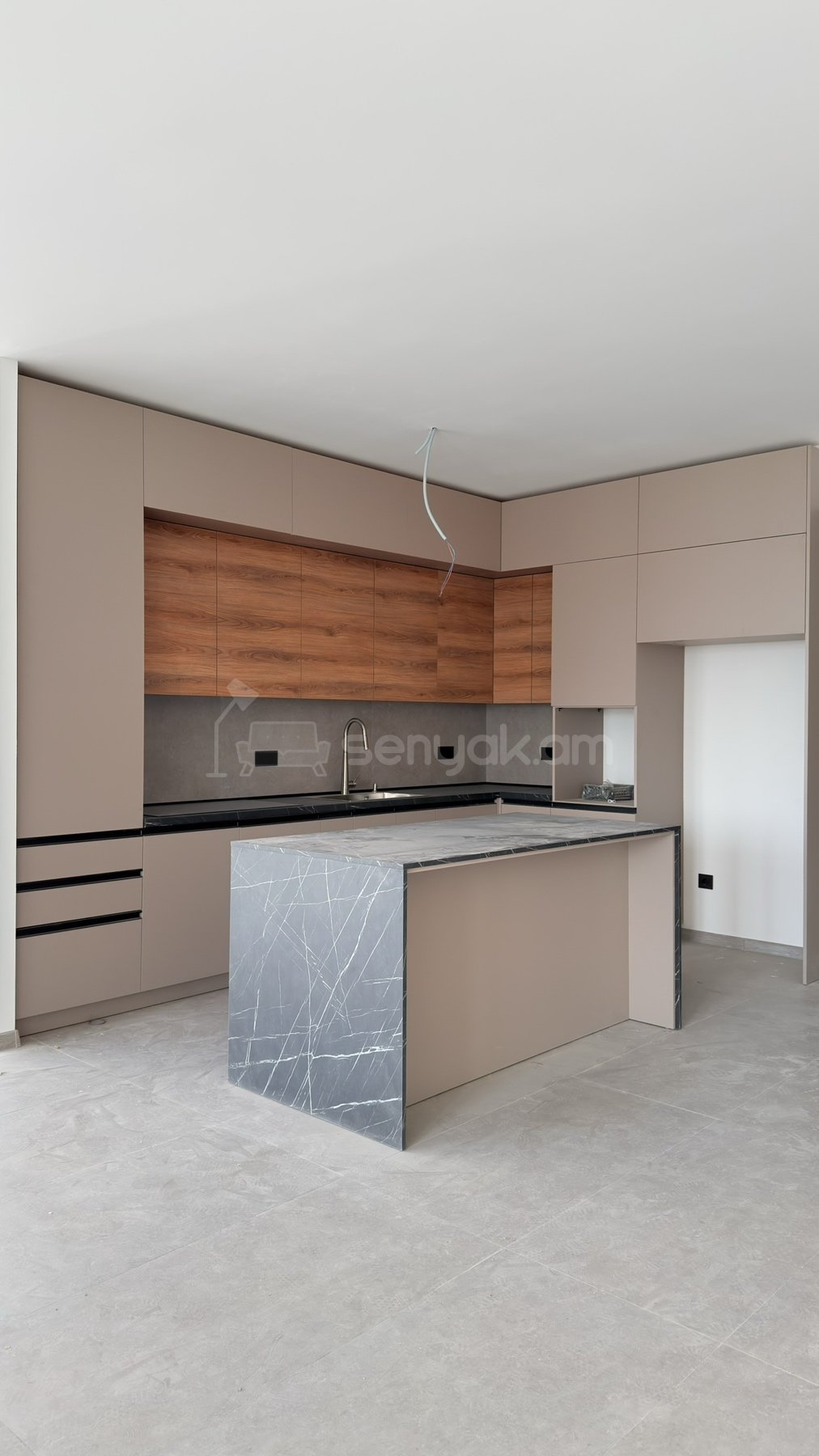 4 Սենյականոց Բնակարան Նորակառույցում, 140քմ, 6/7 հարկ, Կապիտալ Վերանորոգված