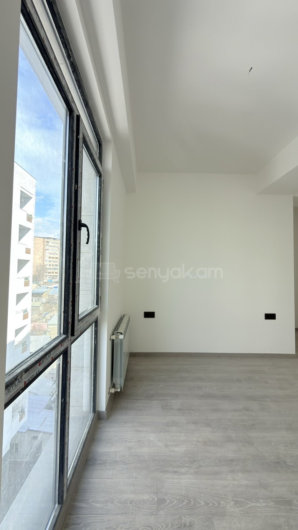 4 Սենյականոց Բնակարան Նորակառույցում, 140քմ, 6/7 հարկ, Կապիտալ Վերանորոգված