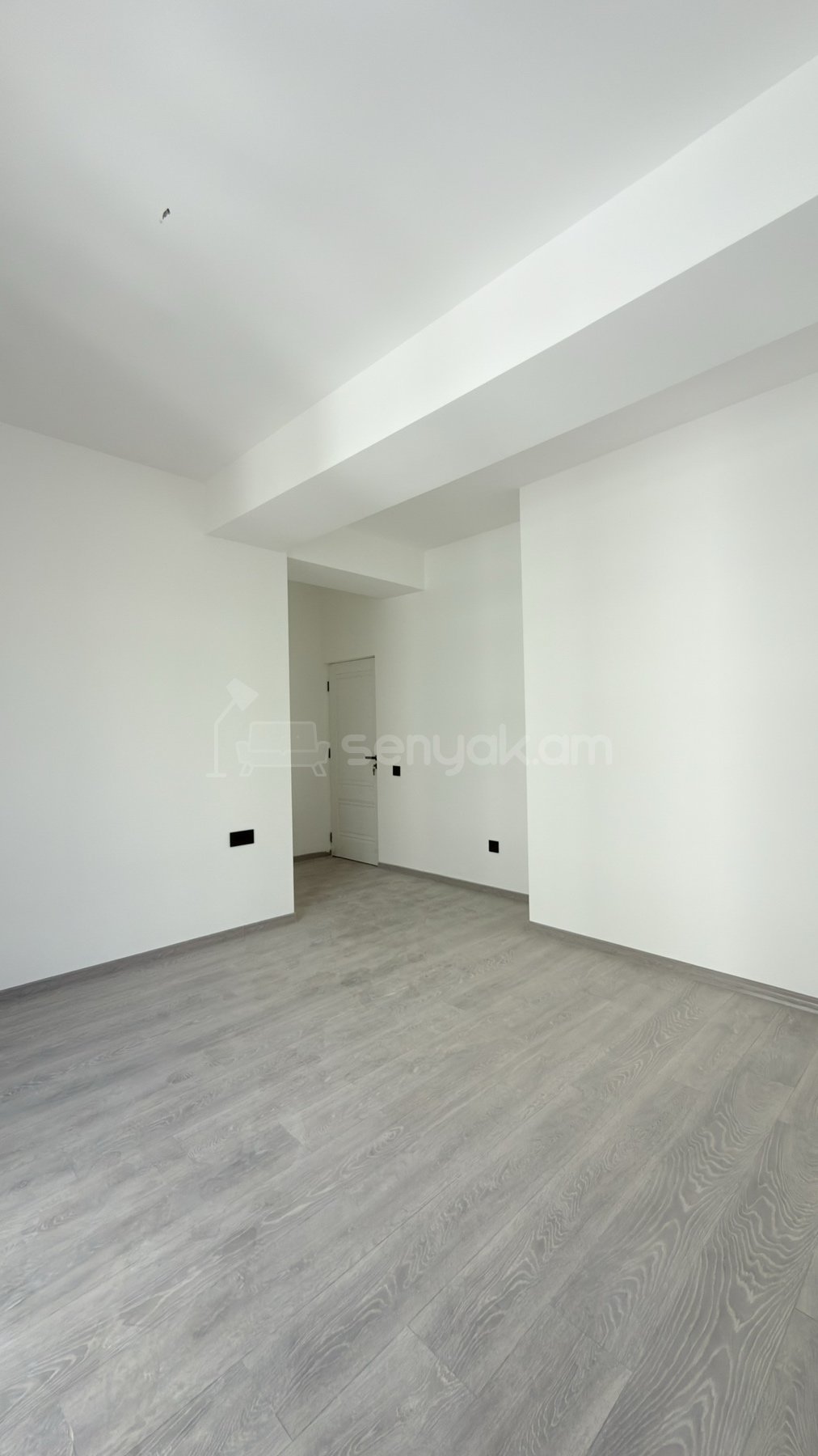 4 Սենյականոց Բնակարան Նորակառույցում, 140քմ, 6/7 հարկ, Կապիտալ Վերանորոգված