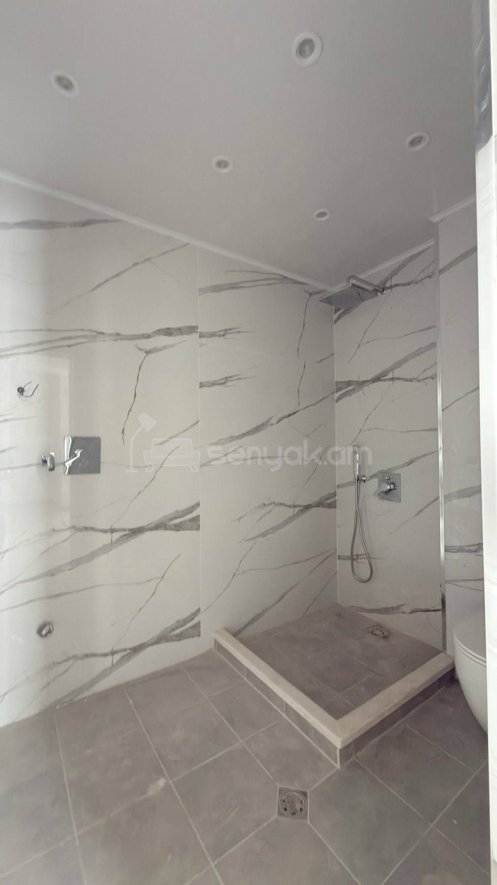 4 Սենյականոց Բնակարան Նորակառույցում, 140քմ, 6/7 հարկ, Կապիտալ Վերանորոգված