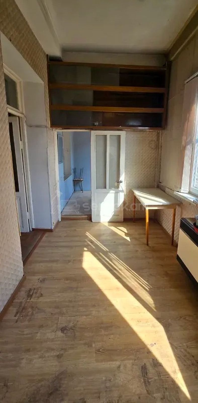 3 Սենյականոց Բնակարան Քարե Շենքում, 104քմ, 4/5 հարկ, Պետական Վիճակում