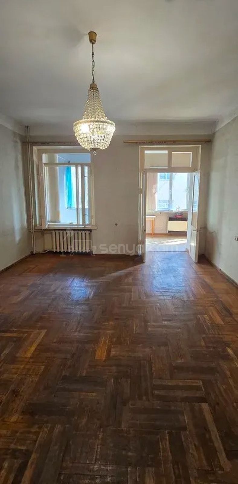 3 Սենյականոց Բնակարան Քարե Շենքում, 104քմ, 4/5 հարկ, Պետական Վիճակում