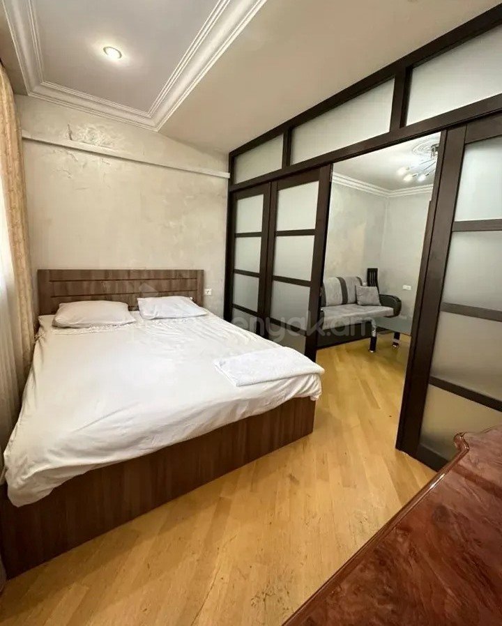 3 Սենյականոց Բնակարան, 67քմ, 2/11 հարկ, Կապիտալ Վերանորոգված